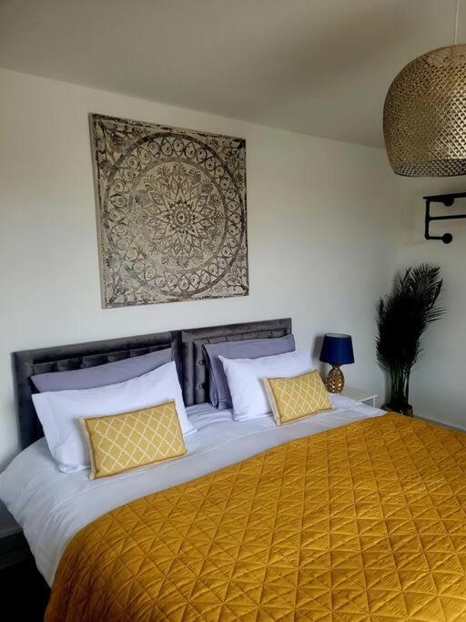 No 1 The Terrace Apartment Rainhill ภายนอก รูปภาพ